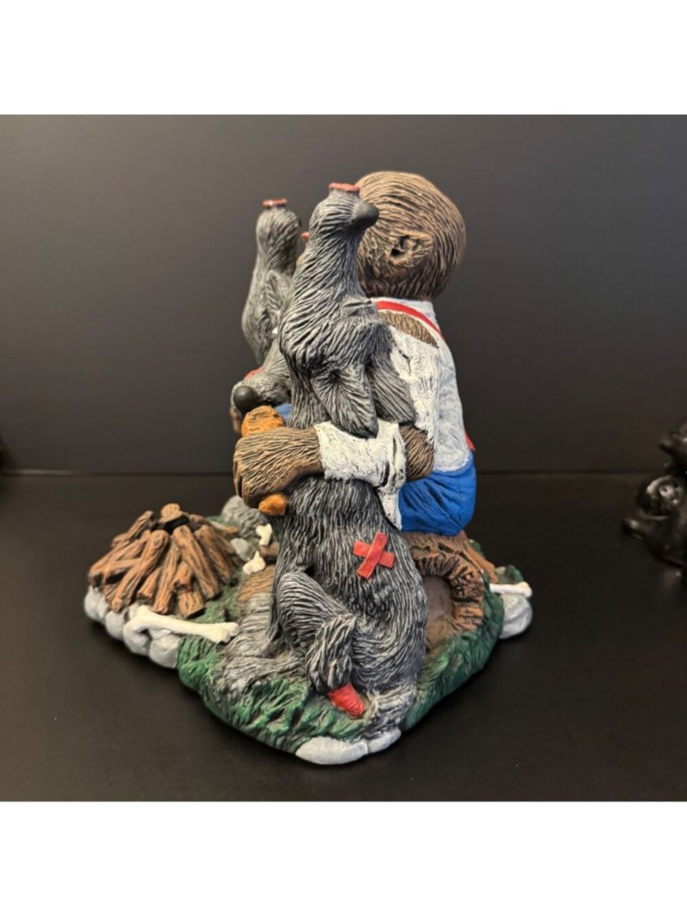 Howling Wolf Figurine With Campfire Scene 1988 Collectible Statue Hand-Painted - Picture 5 of 16